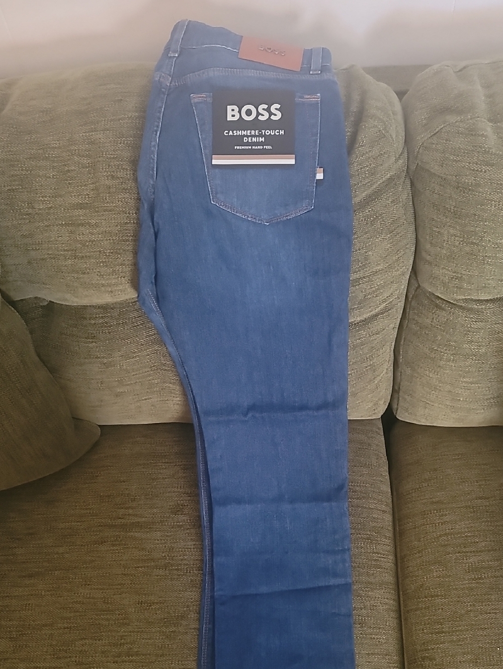BOSS Men's Maine Jeans Cashmere-Touch Denim